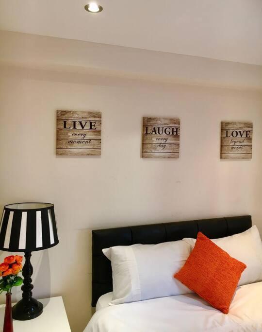 One Bedroom Flat In Central Londra Esterno foto